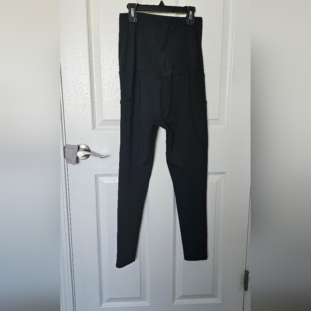 Maternity Leggings - Picture 8 of 10